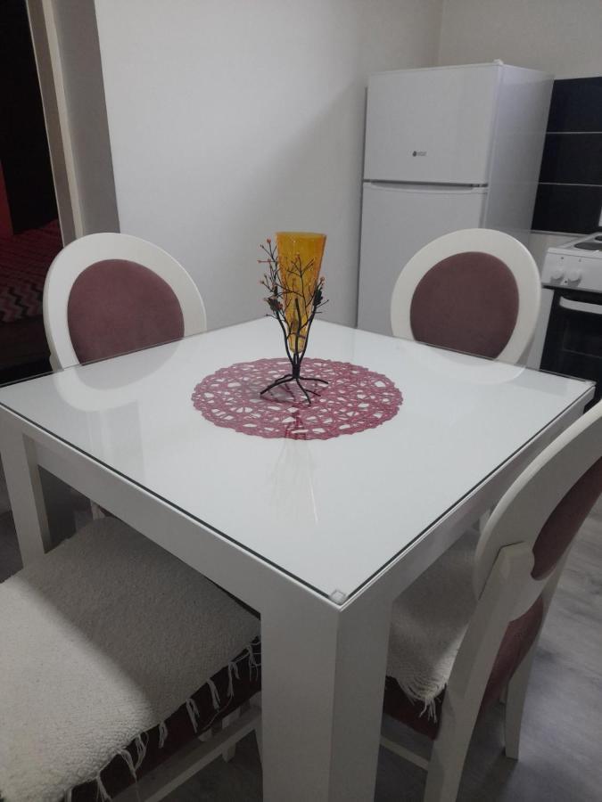 Family Apartmani Le Leskovac  Eksteriør bilde