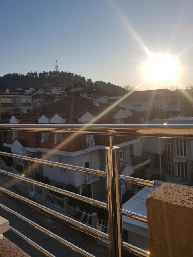 Family Apartmani Le Leskovac  Eksteriør bilde