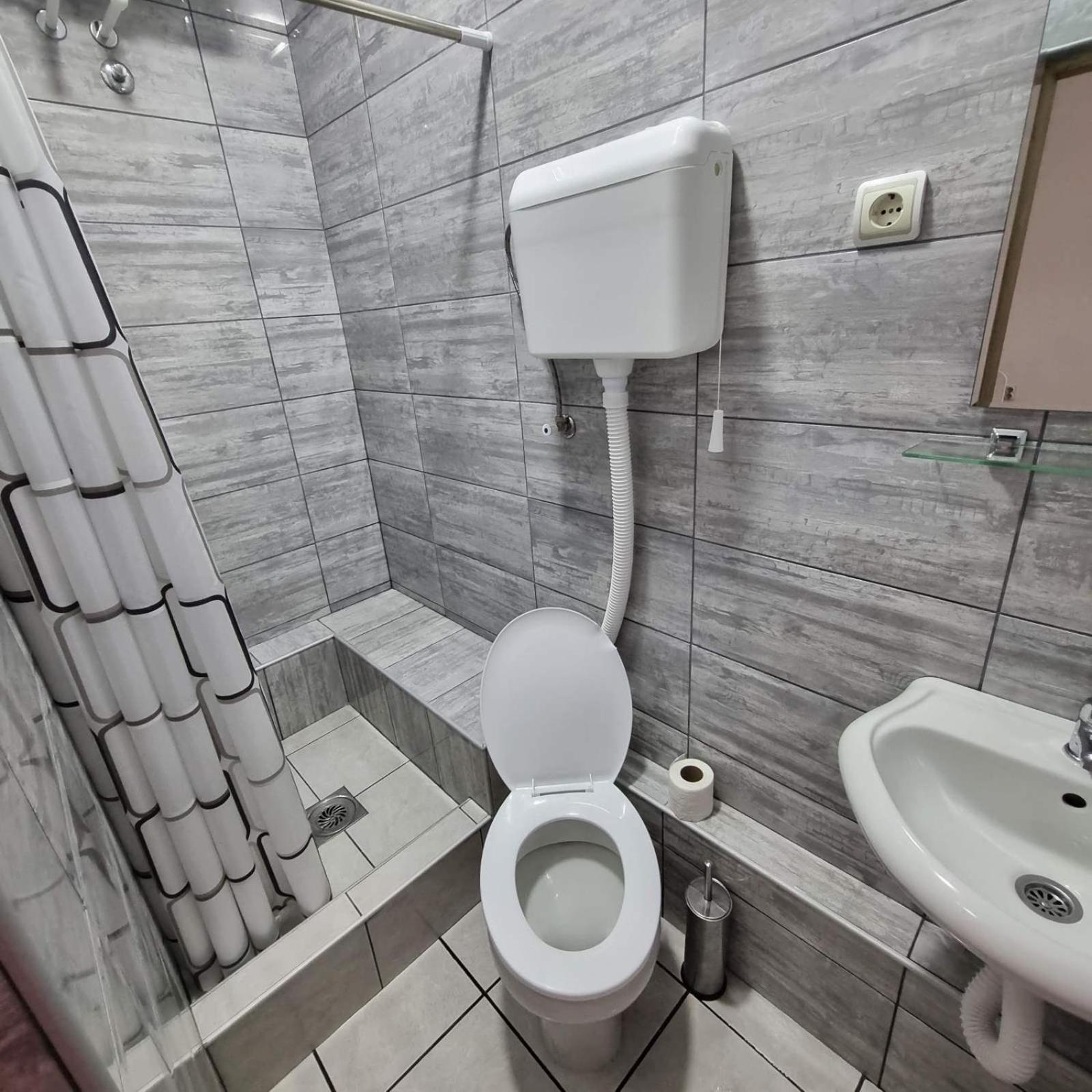 Family Apartmani Le Leskovac  Eksteriør bilde